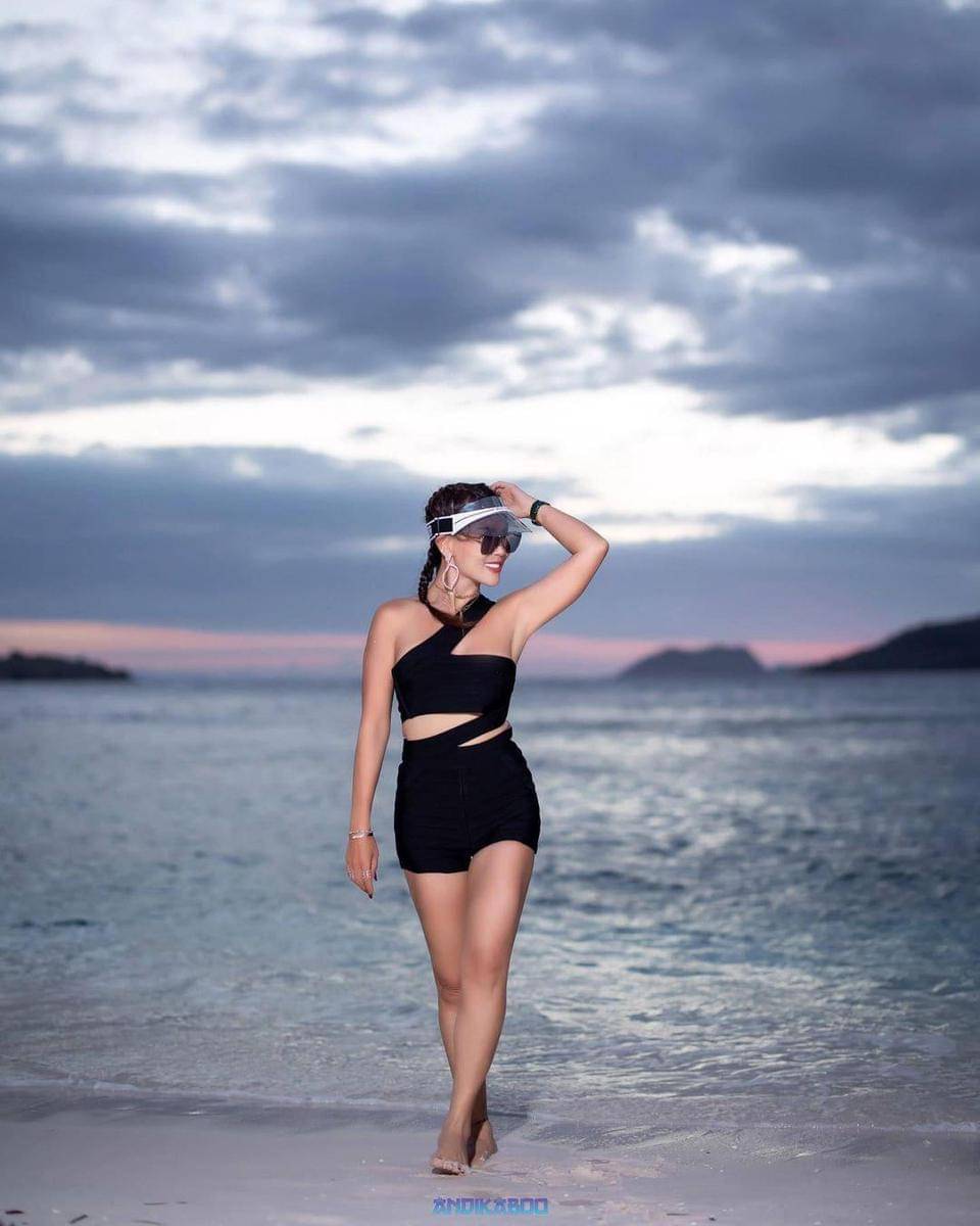 Instagram.com/helenalim899